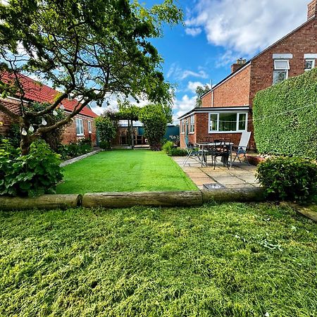 Luxury Isla Cottages, Bourne! Dog-Friendly, Countryside Views, Garden, Parking, 5Mins Pubs - Family Holiday Екстер'єр фото
