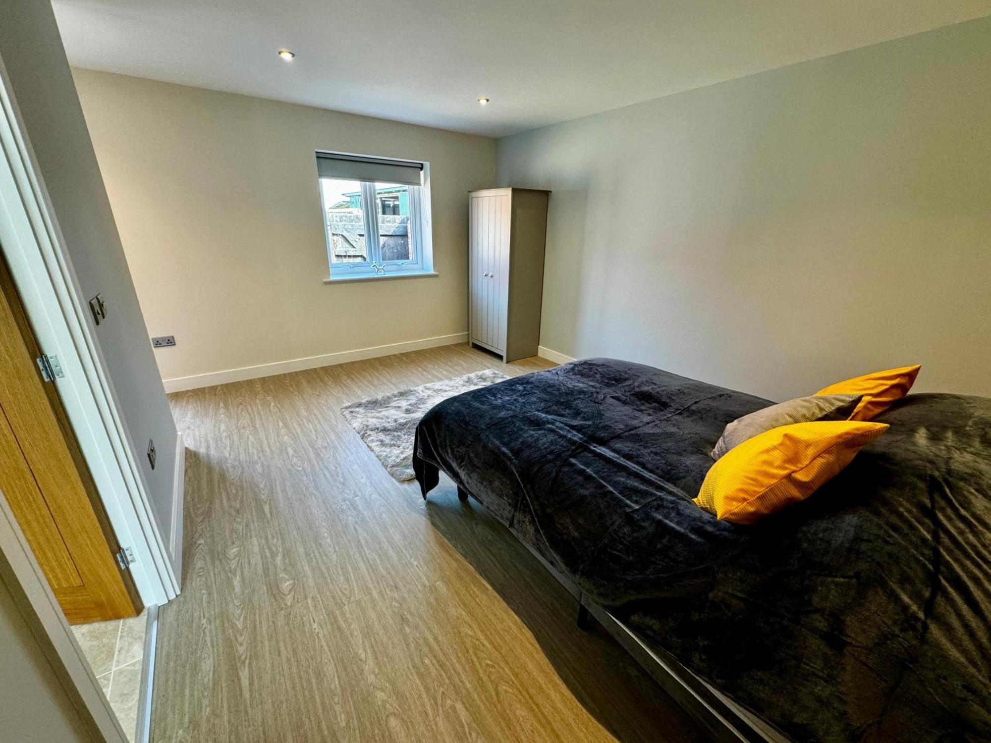 Luxury Isla Cottages, Bourne! Dog-Friendly, Countryside Views, Garden, Parking, 5Mins Pubs - Family Holiday Номер фото