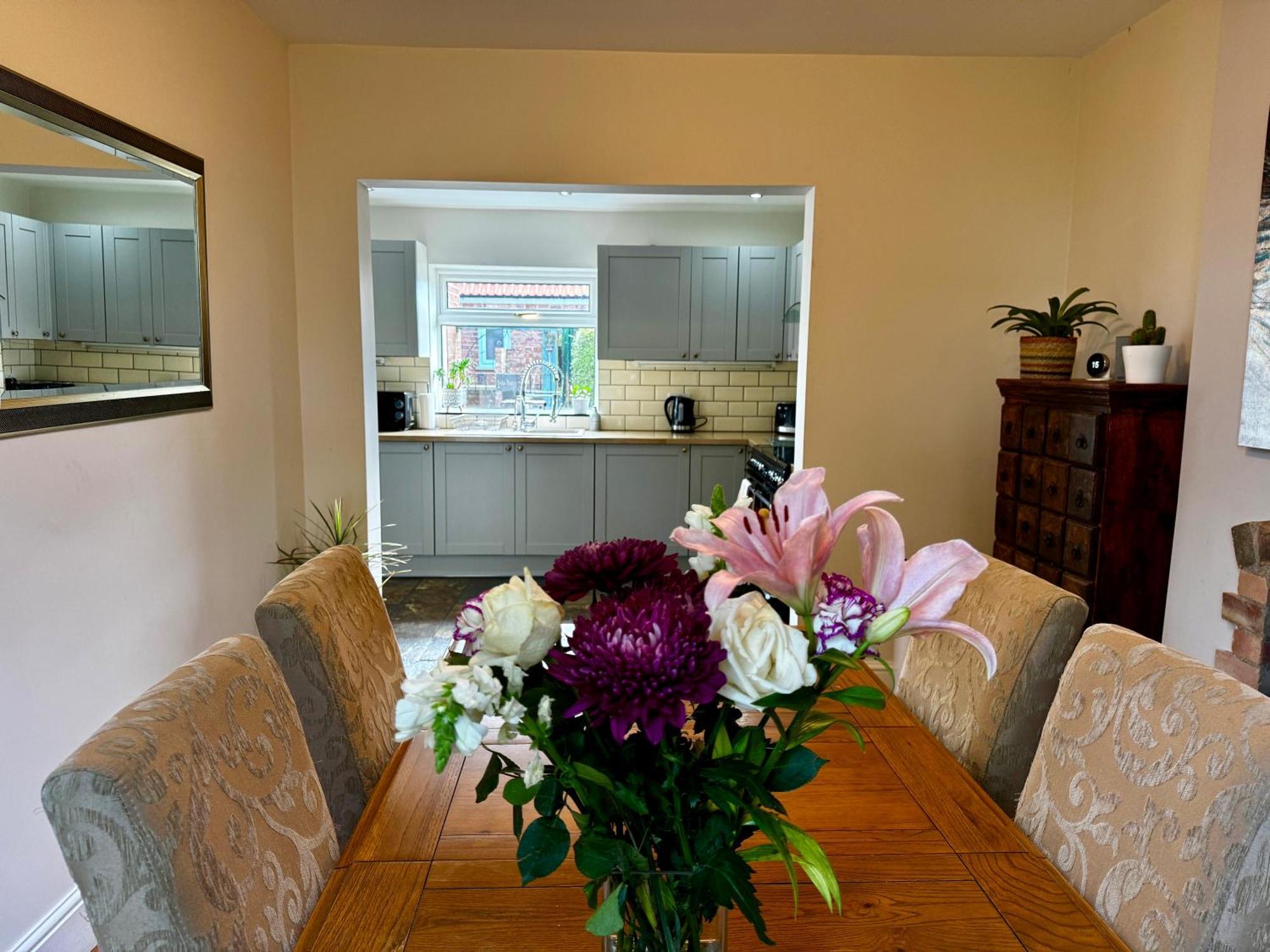 Luxury Isla Cottages, Bourne! Dog-Friendly, Countryside Views, Garden, Parking, 5Mins Pubs - Family Holiday Номер фото